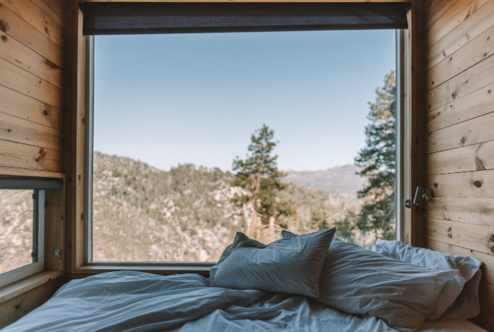 Getaway House Amazing Cabin Window